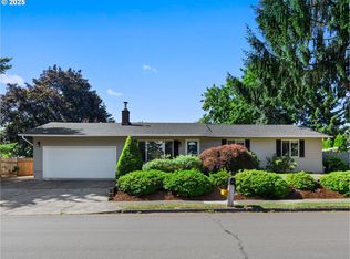 38200 Nettie Connett Dr, Sandy, OR 97055