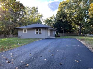 130 Beaver Dam Rd, Brookhaven, NY 11719