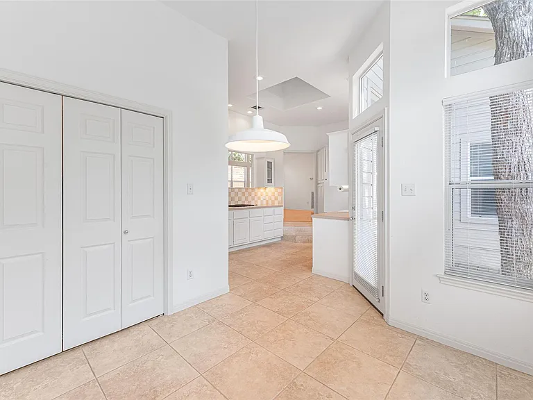 1621 Maggie Mayes St — Photo 18
