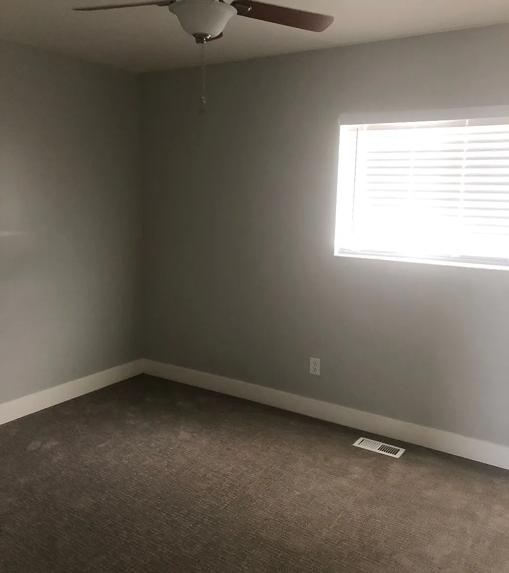 4 bed, 1700 sqft, $725 — Photo 2