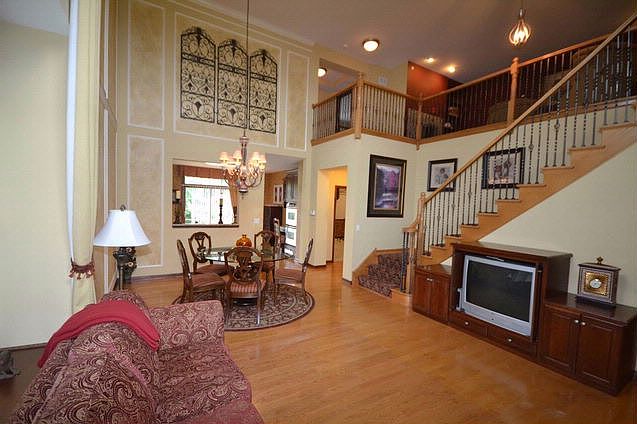 2nd image of 1841 Torrey Pkwy #51