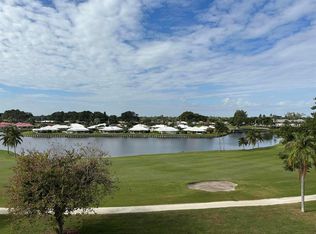 250 John F Kennedy Dr #PENTHOUSE 4, Atlantis, FL 33462