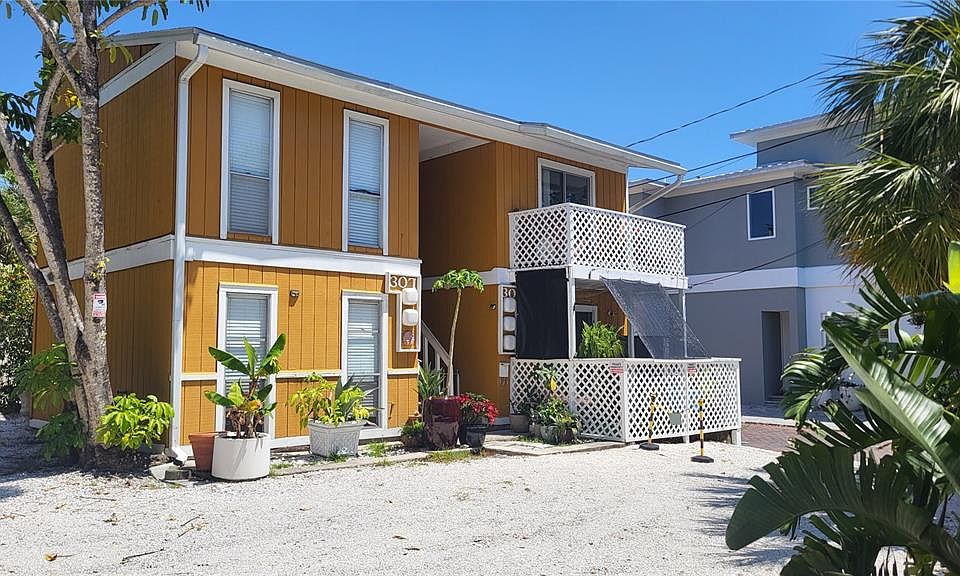1st image of 301 S Osprey Ave