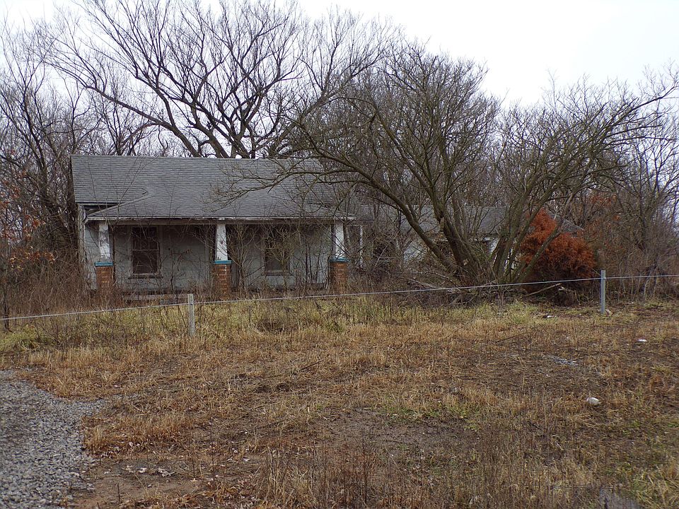 1st image of 3043 NE Highway 7
