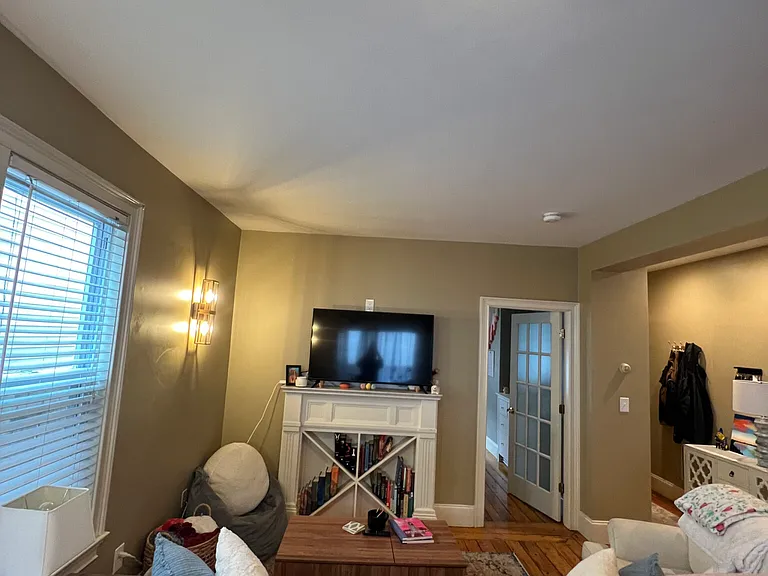 29 Jenkins St #1 — Photo 5