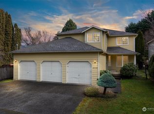 10318 Ravenna Ave NE, Seattle, WA 98125