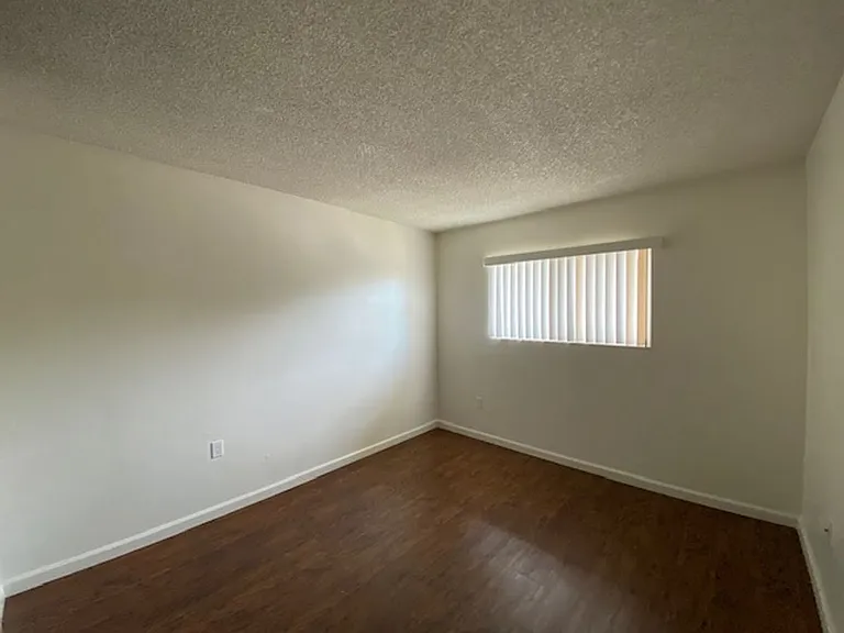 Vista Capri Apartments in Kearny Mesa — Photo 10