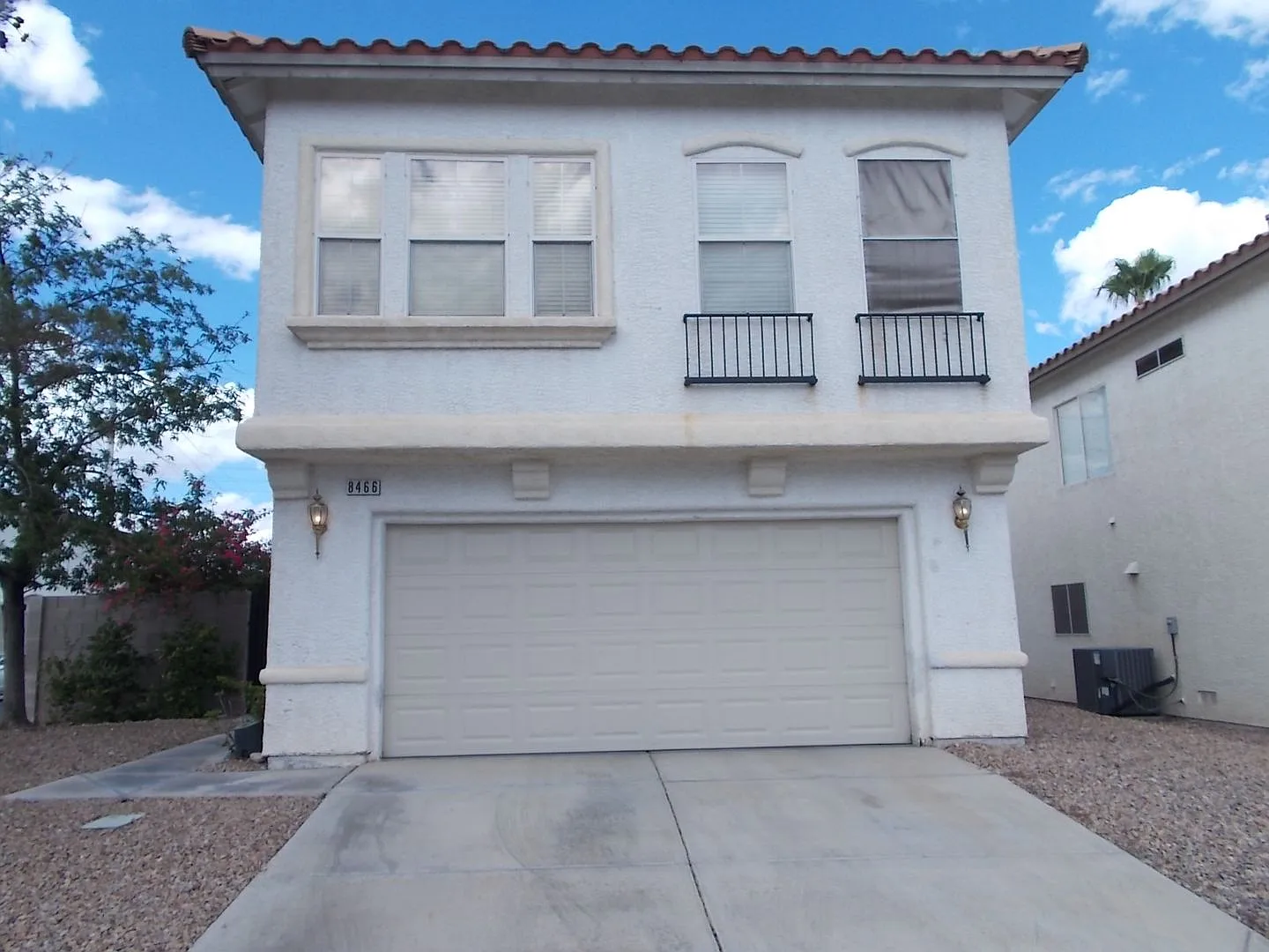 Charming 3BR/2.5BA Home in Gated Spring Valley Community Private Yard & Fruit Trees — Photo 1