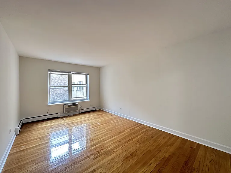 6830 N Sheridan Rd #574 — Photo 17