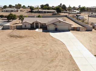 19109 Yanan Rd, Apple Valley, CA 92307