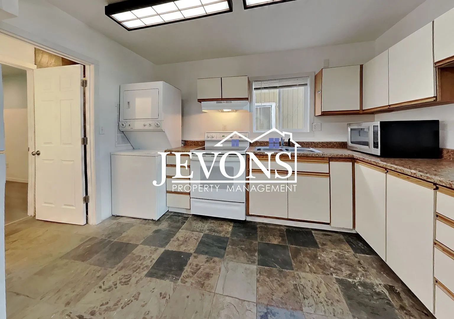 6617 S Monroe St Tacoma, WA 98409 — Photo 3