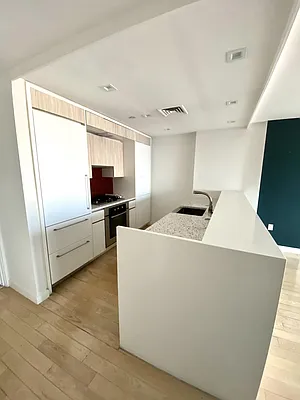 Rented by BARNES New York | media 19