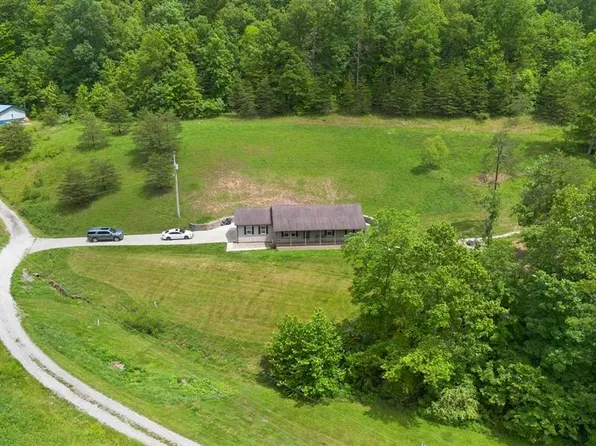 3758 Whispering Oaks, Catlettsburg, KY 41129