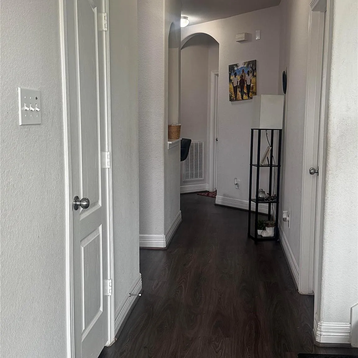 4 bed, 3.0 bath, 2401 sqft, $3,500 — Photo 3
