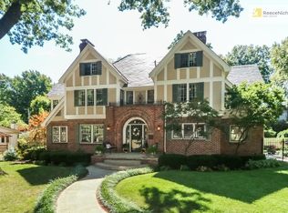 621 Westover Rd, Kansas City, MO 64113