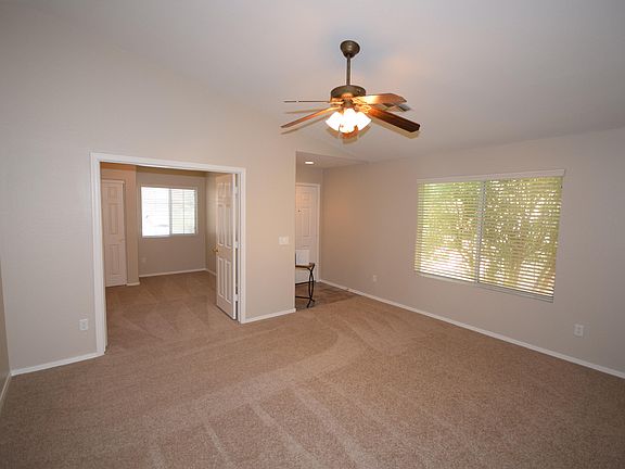 2nd image of 1023 E Desert Holly Dr
