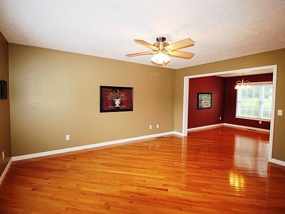 5th image of 3630 Joretta Ave