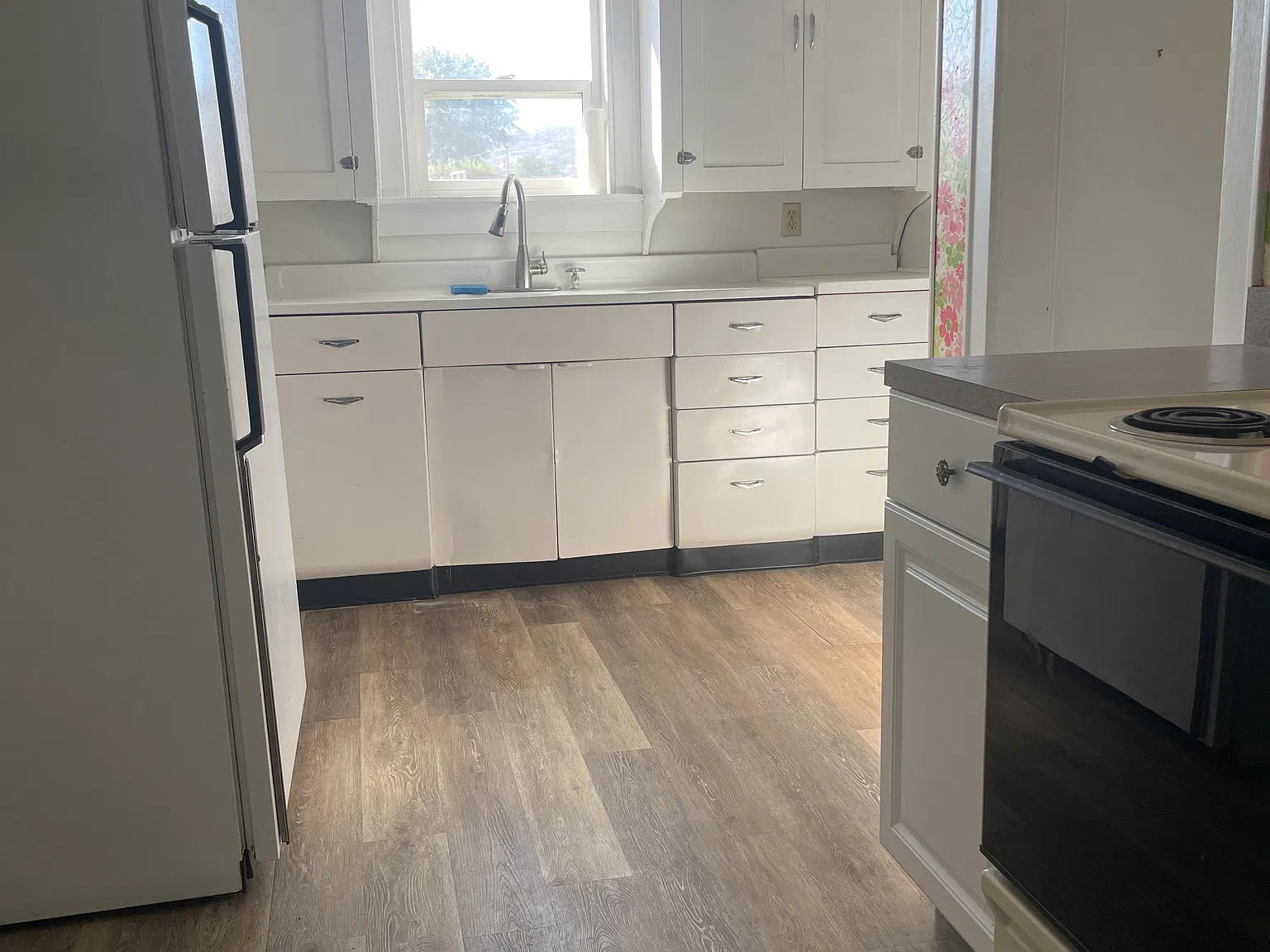 2 bed, $1,200 — Photo 3