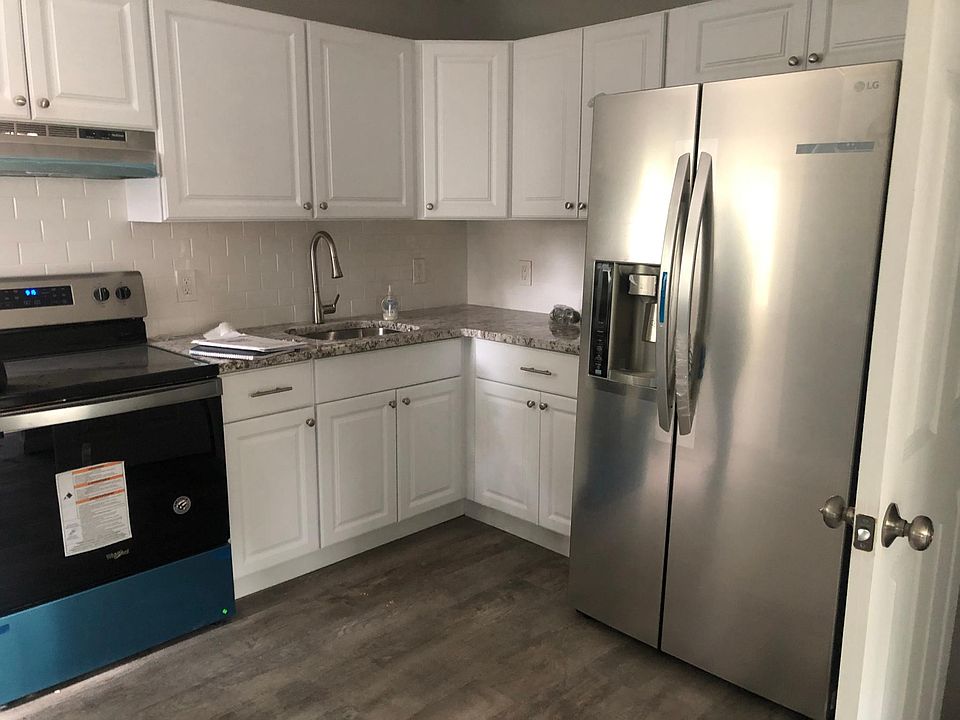 1st image of 12 Carl St