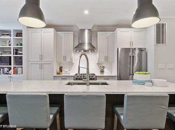 5th image of 4836 N Damen Ave Unit 1