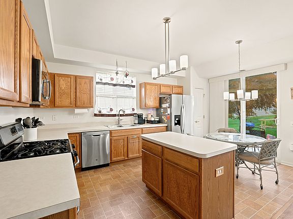 3rd image of 11724 Tanglewood Ln