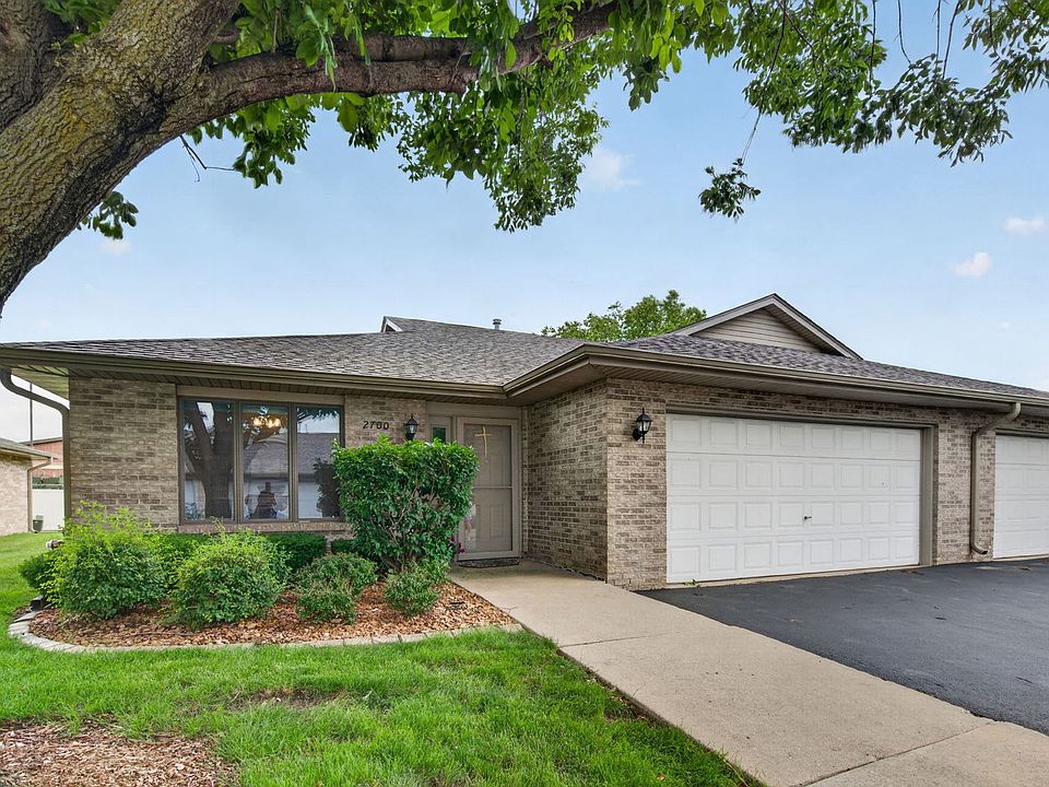 1st image of 2700 Eagle Dr #2700