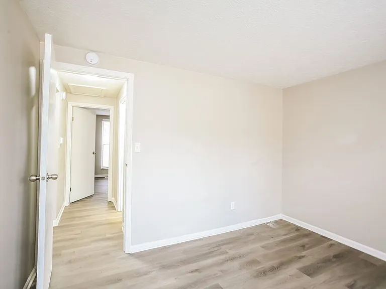 8291 Ontario Ln — Photo 12