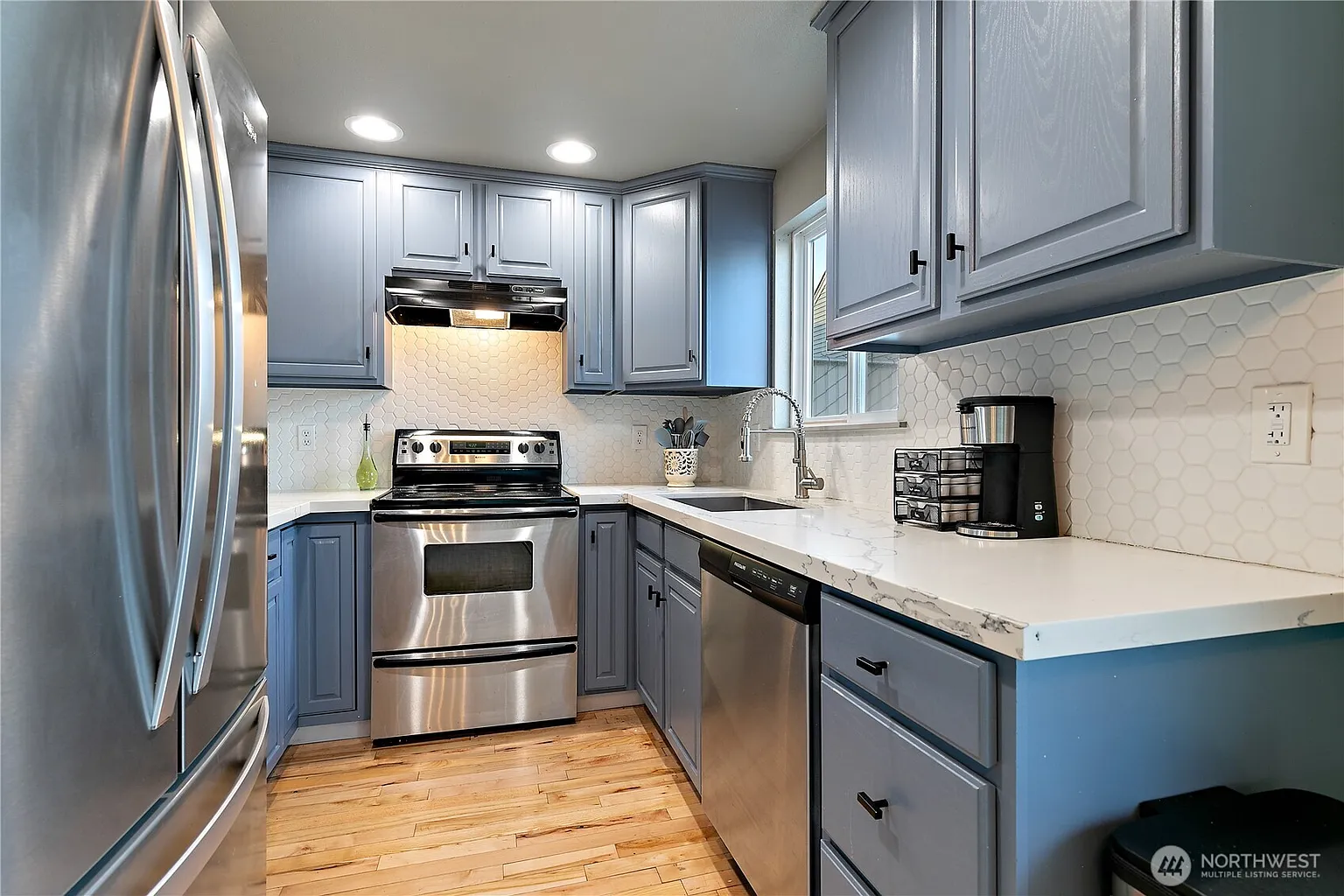 14518 W Thorne Lane SW photo 1