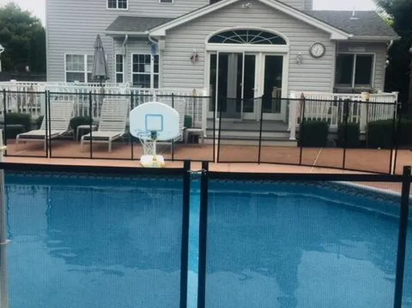 4 Princeton Pines Pl, Brick, NJ 08724