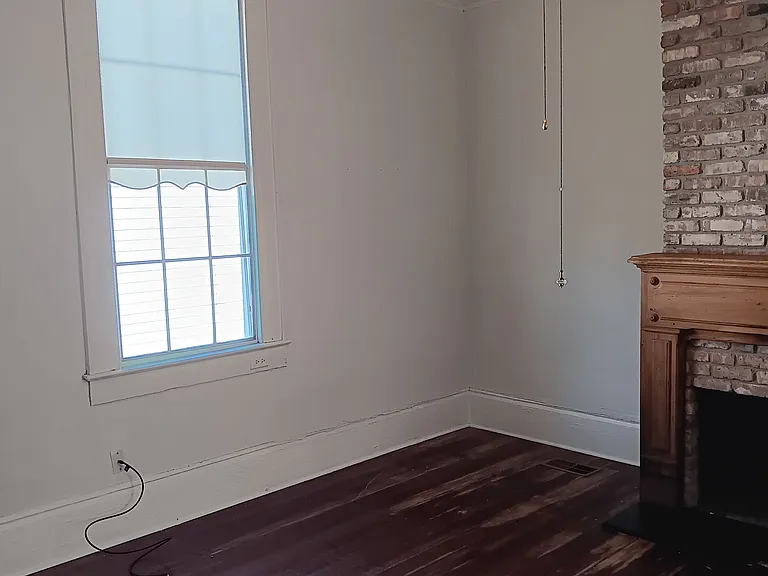 220 Amelia St — Photo 11