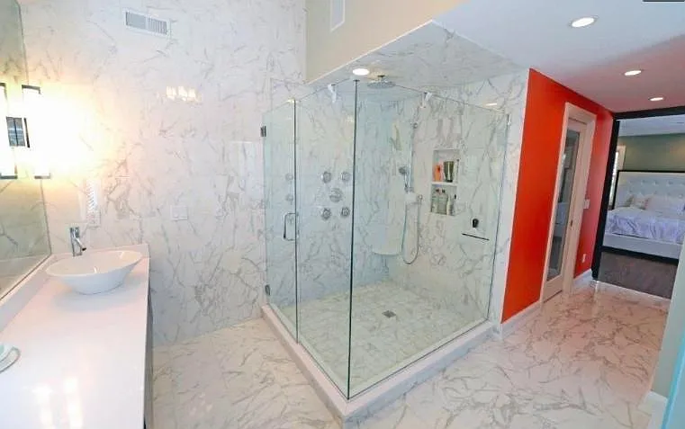 4 bed, 4.5 bath, 3600 sqft, $4,200 — Photo 2