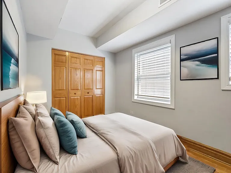 1639 W Blackhawk St #3 — Photo 10