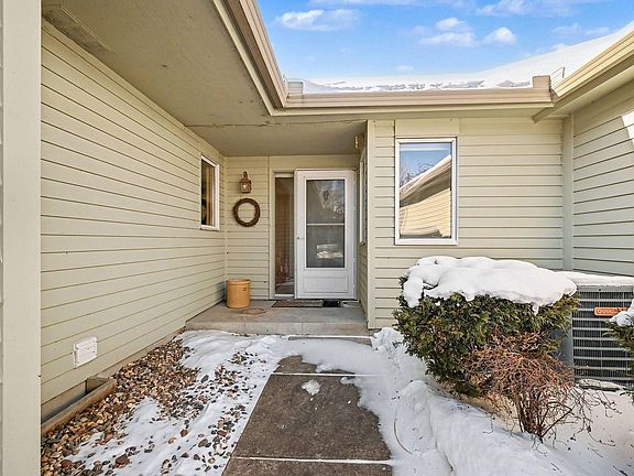 2nd image of 1112 Heywood Rd