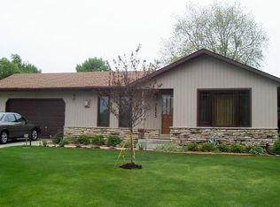 W143S7625 Indian Trl, Muskego, WI 53150