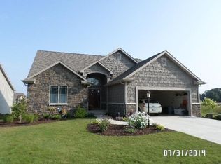4016 Timberstone Dr, Elkhart, IN 46514