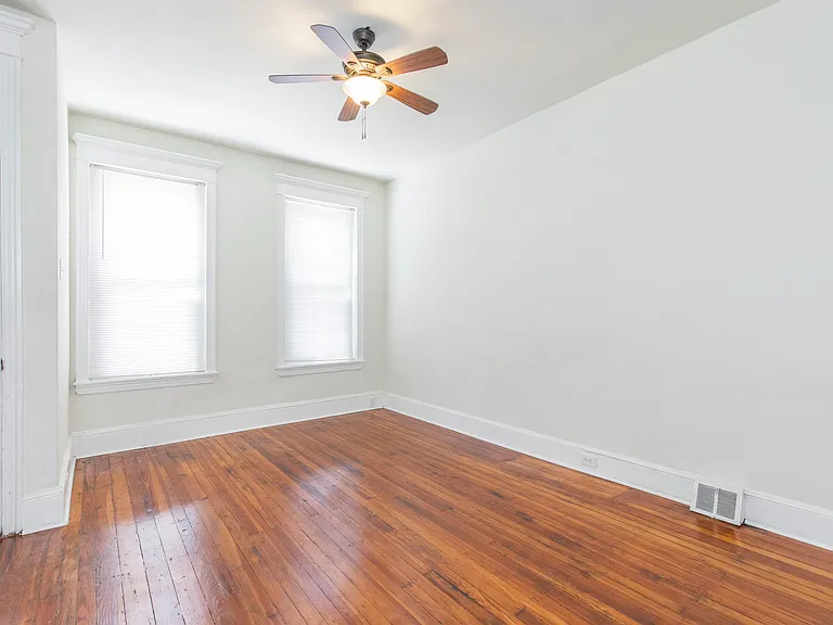 1631 S Lawrence St — Photo 10