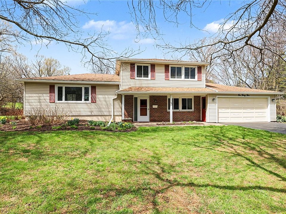 1st image of 135 Crandon Way