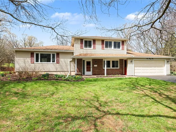 135 Crandon Way, Rochester, NY 14618