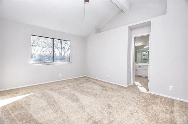 500 Bayberry Ct — Photo 6