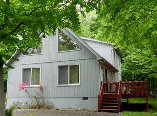 5314 Ledgewood Dr, Tobyhanna, PA