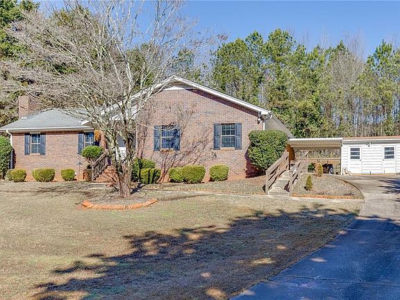 3rd image of 5222 Raintree Trl