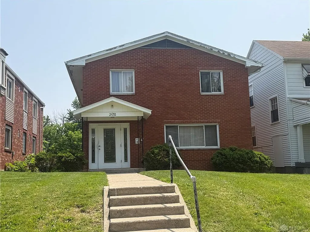 2 bed, 1.0 bath, 6075 sqft, $795 — Photo 1