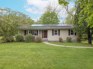 93 Old Barn Rd, West Springfield, MA 01089