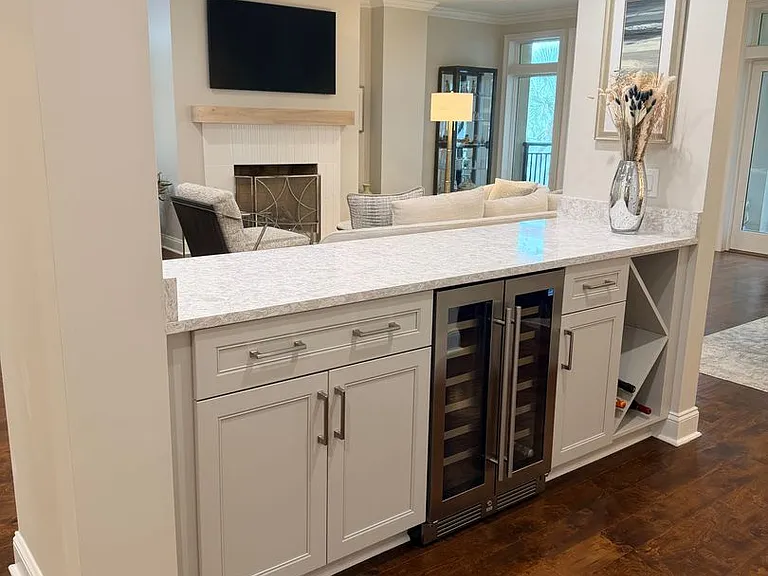 300 Grandview Ct #323 — Photo 17