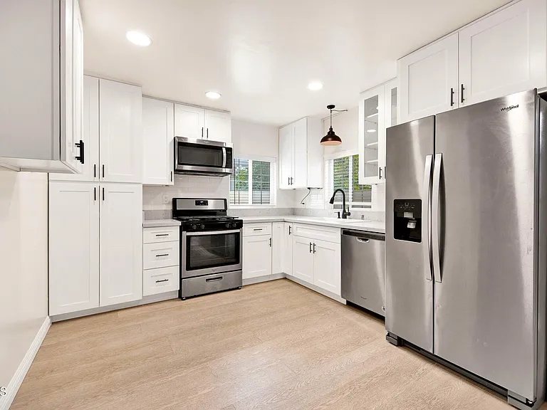 3330 Thorpe Ave #3330 — Photo 7