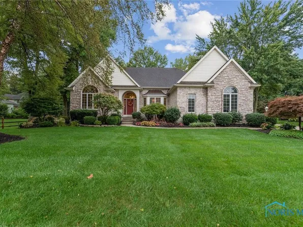 2813 Maple Colony Dr, Toledo, OH 43617