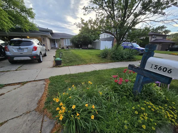 15606 Vista Dr, Oak Forest, IL 60452