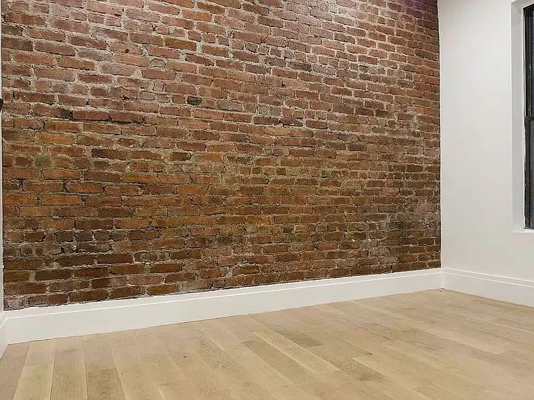 251 Pacific St #10 — Photo 9