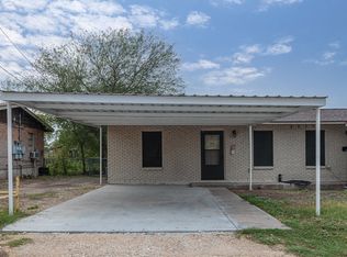 504 W 7th St, Del Rio, TX 78840