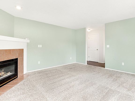 3rd image of 9413 Fairhill Dr NE